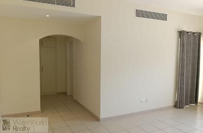 Villa - 5 - 6 for rent in Meadows 6 - Meadows - Dubai