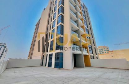 Apartment - 2 Bedrooms - 2 Bathrooms for rent in Jumeirah Garden City - Al Satwa - Dubai