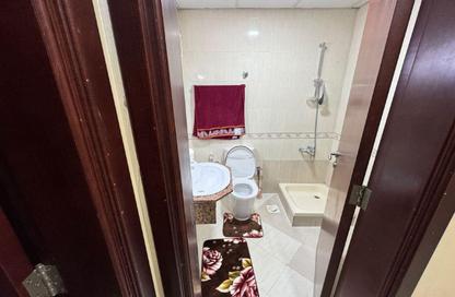 Apartment - 1 Bedroom - 2 Bathrooms for sale in Al Jurf 1 - Al Jurf - Ajman Downtown - Ajman