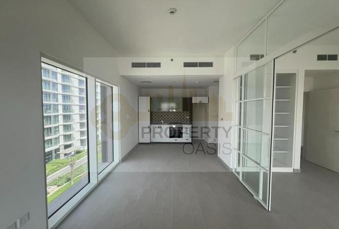 Ready to Move | Golf View | Prime Location photo 3
