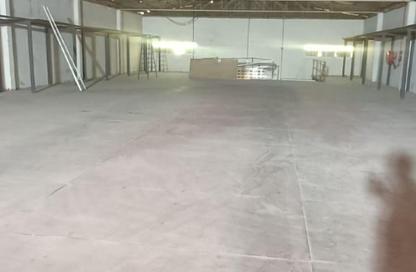 Warehouse - Studio - 3 for rent in Umm Al Thuoob - Umm Al Quwain