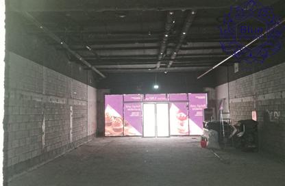 Shop - Studio for rent in Al Barsha 1 - Al Barsha - Dubai