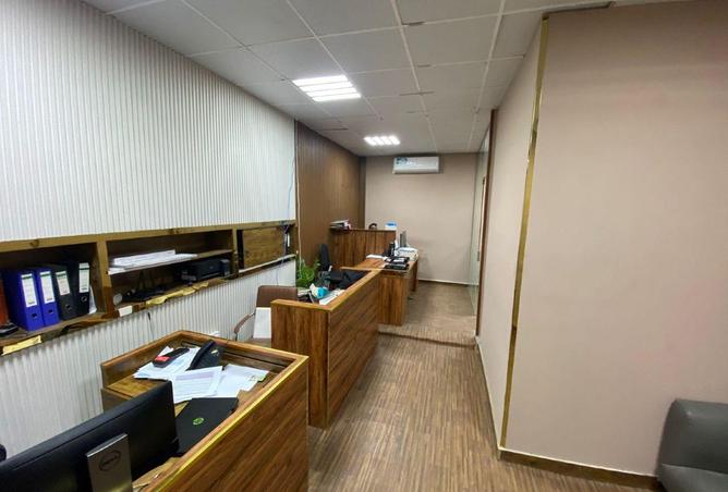 53180006 - Property Image 3