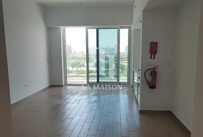 Sea and Street view | High ROI | Great Deal