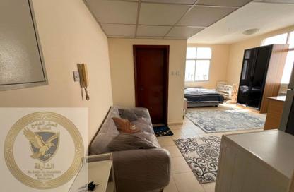 Apartment - Studio - 1 Bathroom for rent in Al Mujarrah - Al Sharq - Sharjah