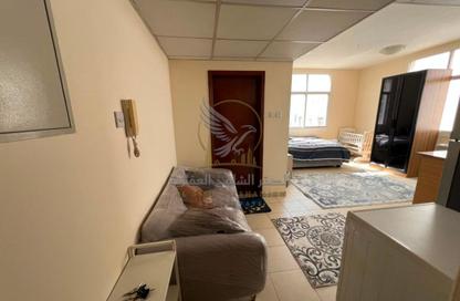 Apartment - Studio - 1 Bathroom for rent in Al Mujarrah - Al Sharq - Sharjah Apartment - Studio - 1 Bathroom for rent in Al Mujarrah - Al Sharq - Sharjah