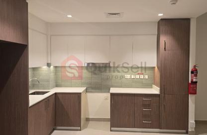 Apartment - 4 - 4 for sale in Seagate Building 2 - Seagate - Mina Rashid - Dubai