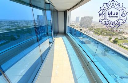 Apartment - 3 - 3 for rent in Sahara Tower - Sheikh Zayed Road - Dubai