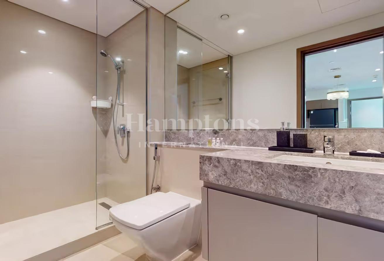 Vacant | Fully Furnished | Luxury Finish photo 21