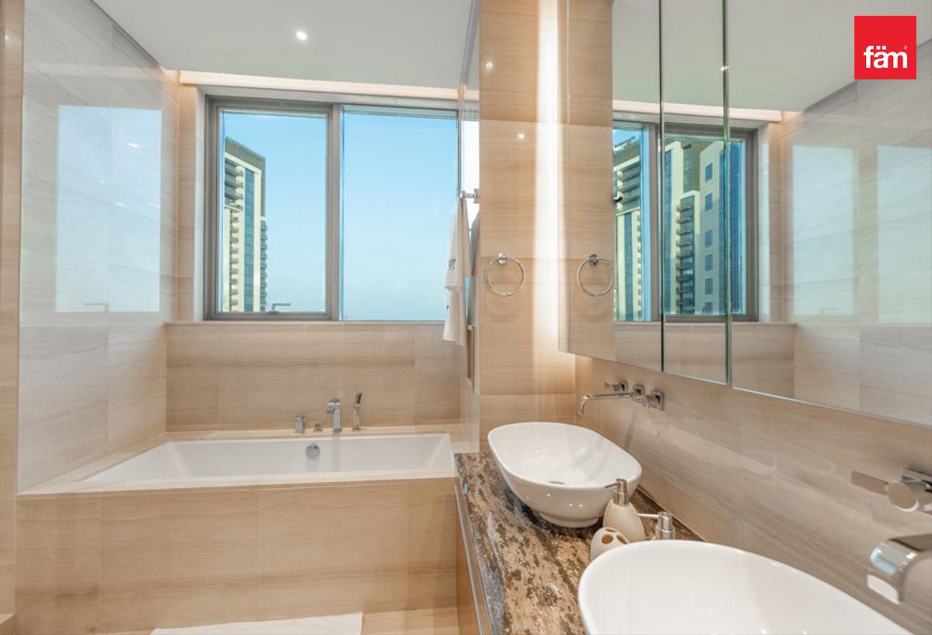4BR + Maids | Dubai Skyline View | Huge Terrace photo 20