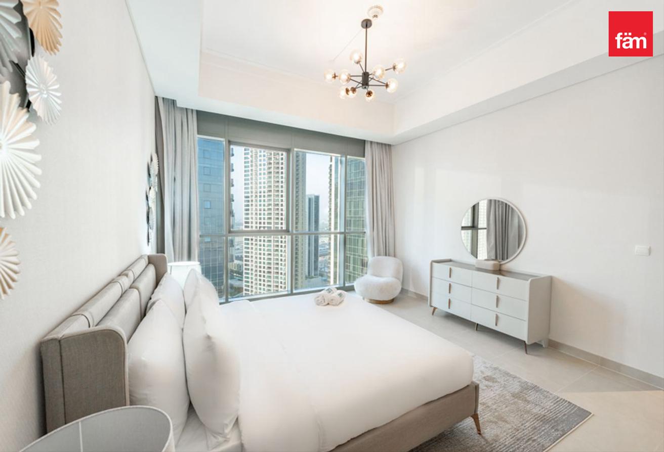 4BR + Maids | Dubai Skyline View | Huge Terrace photo 14