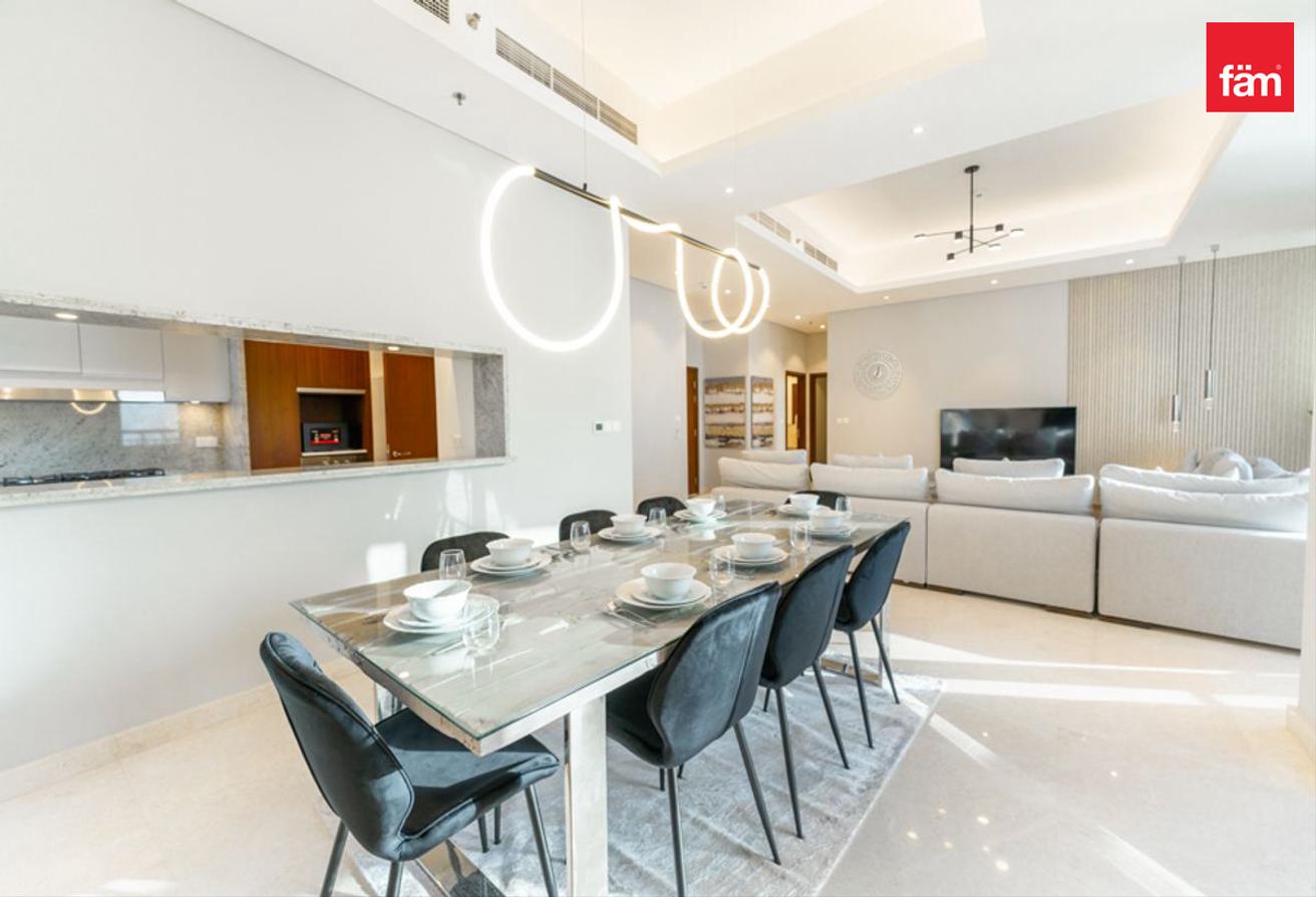 4BR + Maids | Dubai Skyline View | Huge Terrace photo 6