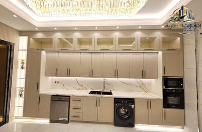 Villa - 5 Bedrooms - 7 Bathrooms for sale in Al Mowaihat 2 - Al Mowaihat - Ajman