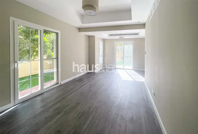 156925837 - Property Image 3