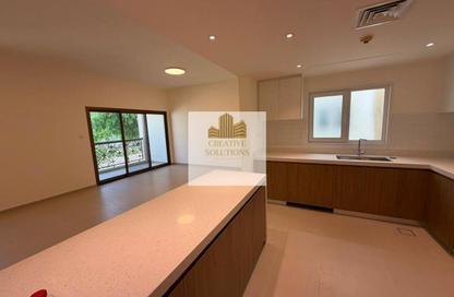 Apartment - 3 Bedrooms - 3 Bathrooms for rent in The Gardens Building 29 - The Gardens Buildings - The Gardens - Dubai
