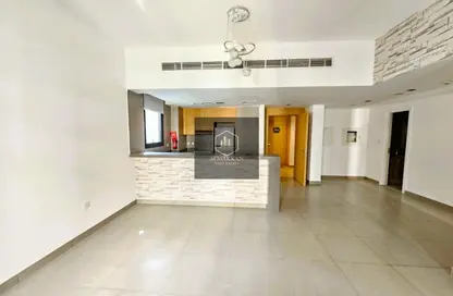 شقة - غرفة نوم - 2 حمامات للايجار في أسواق للعقارات - الممشى - مويلح - الشارقة