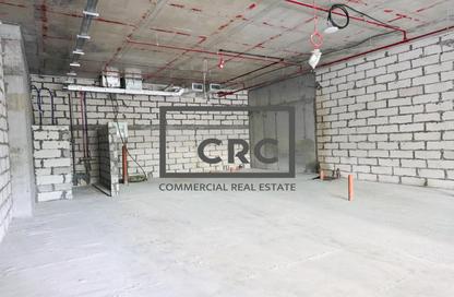Shop - Studio - 1 for rent in 11 Hills Park - Dubai Science Park - Dubai