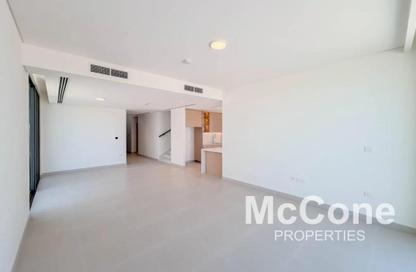 Villa - 4 - 5 for sale in Fairway Villas 2 - Emaar South - Dubai South (Dubai World Central) - Dubai Villa - 4 - 5 for sale in Fairway Villas 2 - Emaar South - Dubai South (Dubai World Central) - Dubai