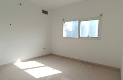 Apartment - 2 - 2 for rent in Canal Star Tower - Al Majaz 3 - Al Majaz - Sharjah