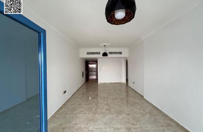Apartment - 2 Bedrooms - 2 Bathrooms for rent in Gate Tower 1 - Musheiref - Ajman