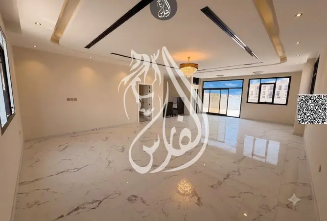 155528951 - Property Image 3