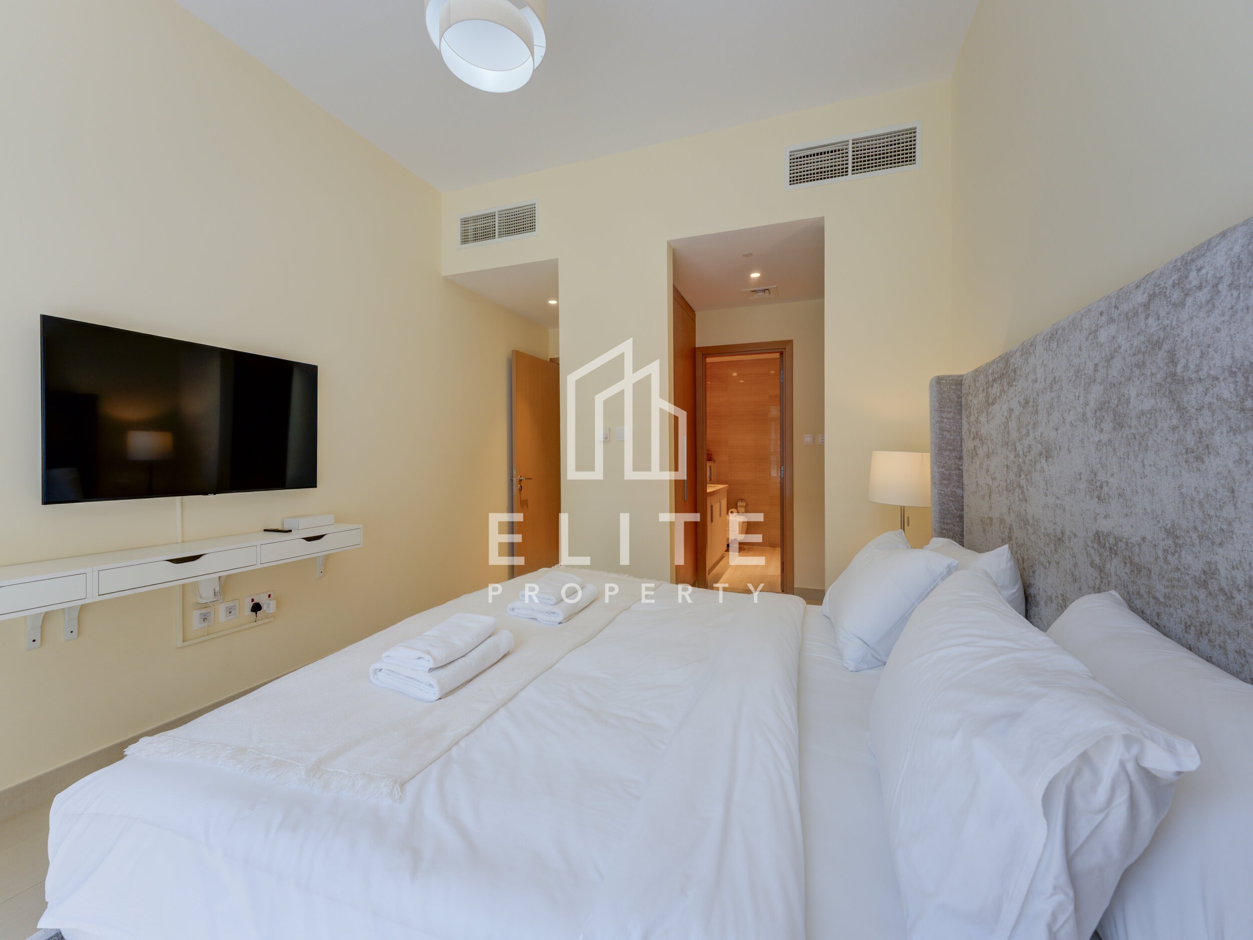 Luxury 2BR | Pool View | Direct Park Access & Mall
