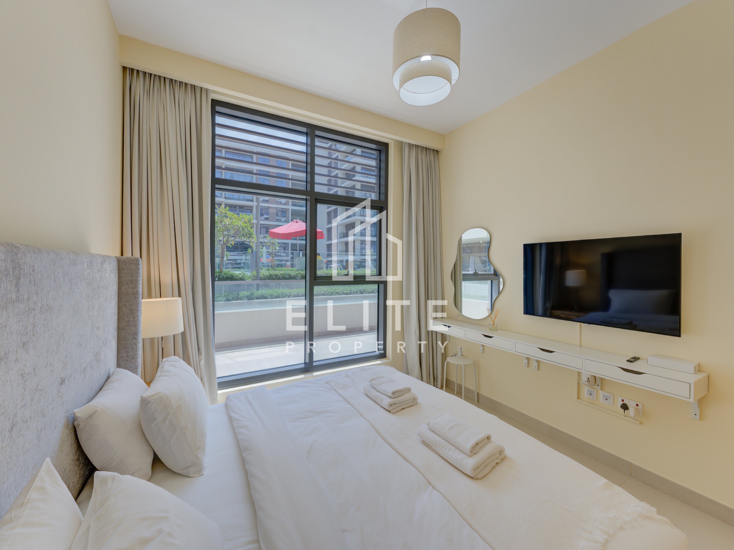 Luxury 2BR | Pool View | Direct Park Access & Mall