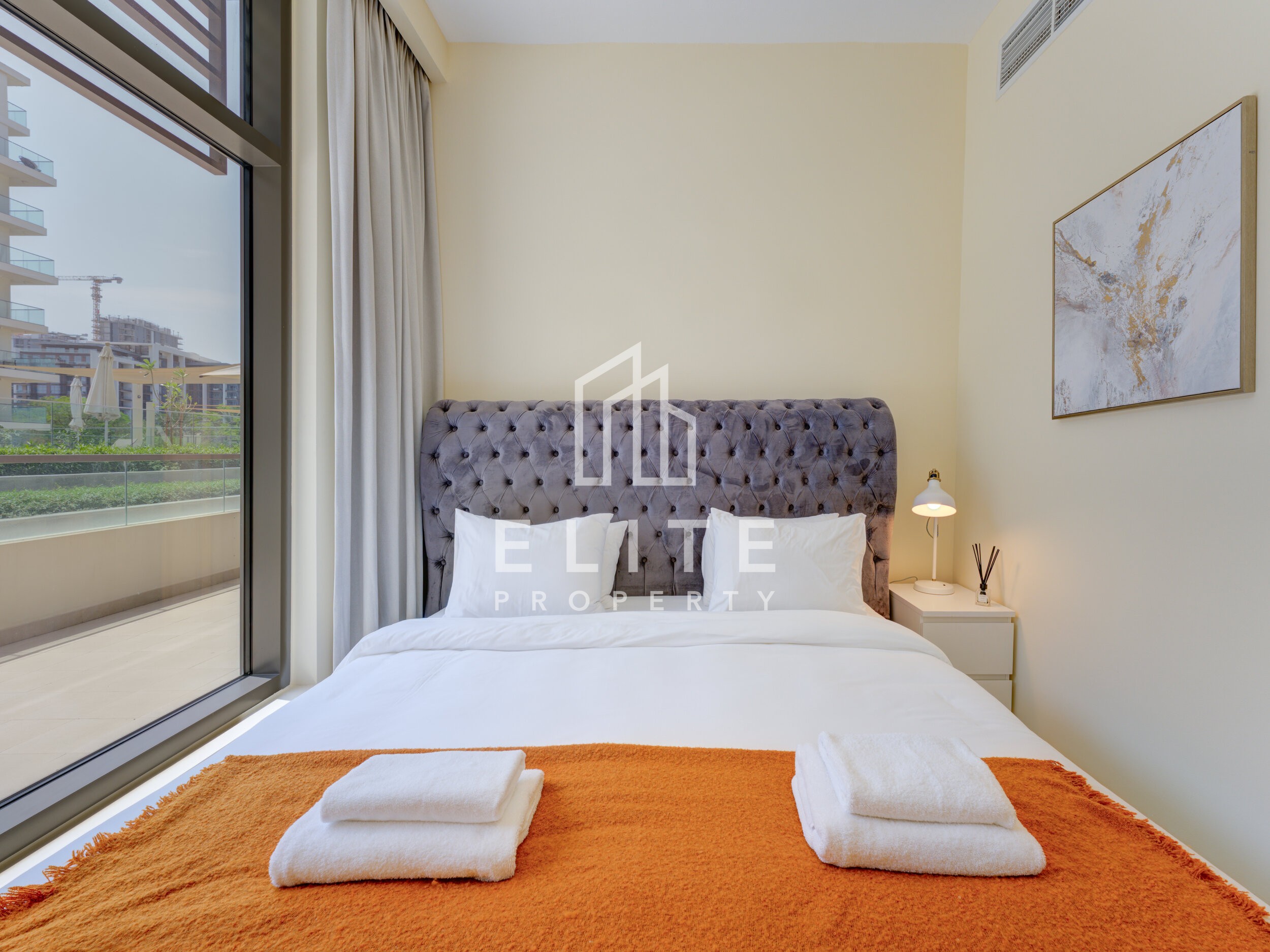 Luxury 2BR | Pool View | Direct Park Access & Mall
