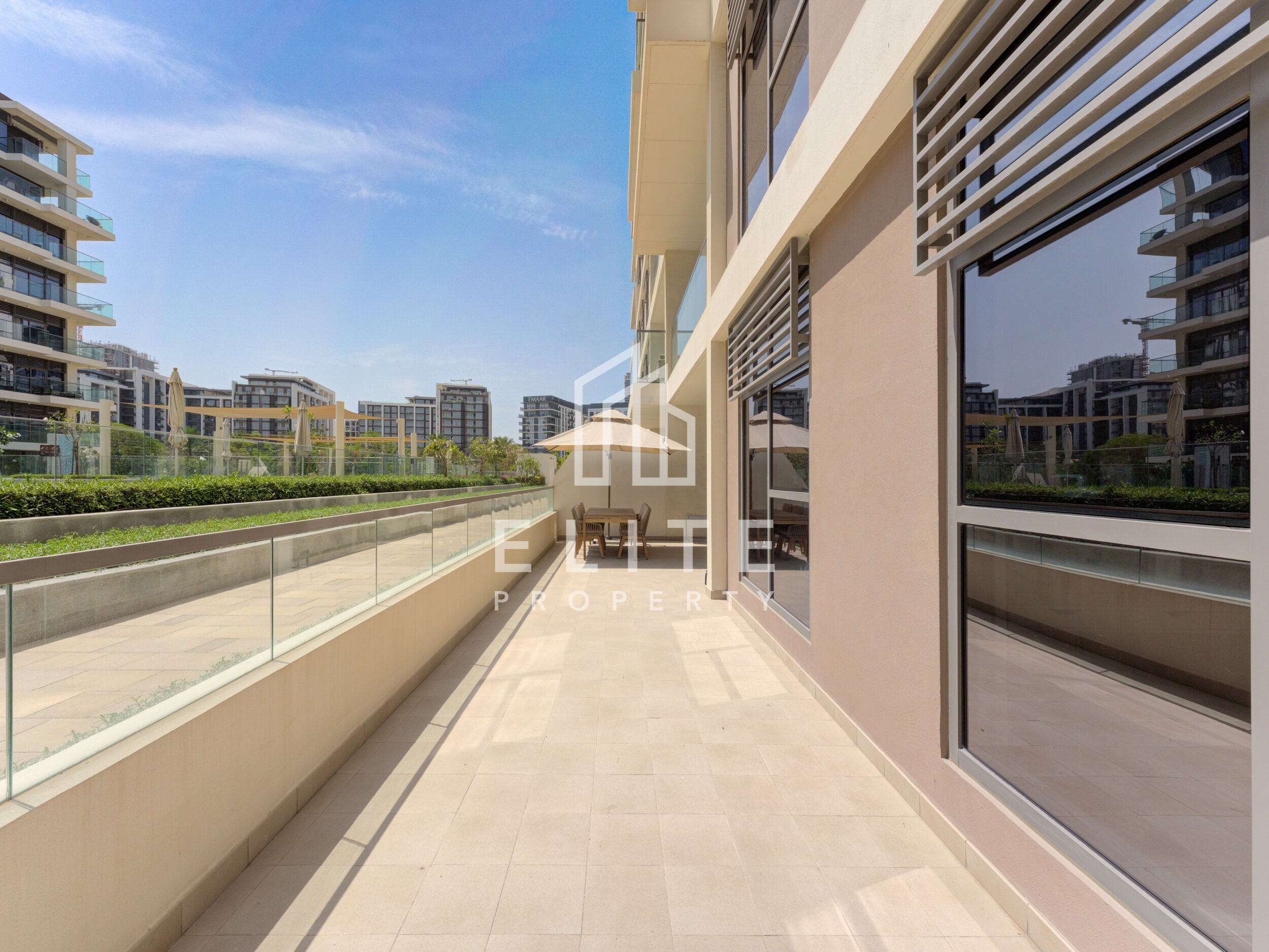 Luxury 2BR | Pool View | Direct Park Access & Mall