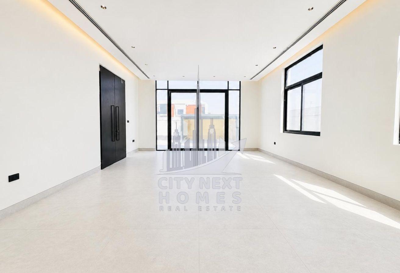 Brand New Villa | 5Br | Dining And Leaving Area photo 3
