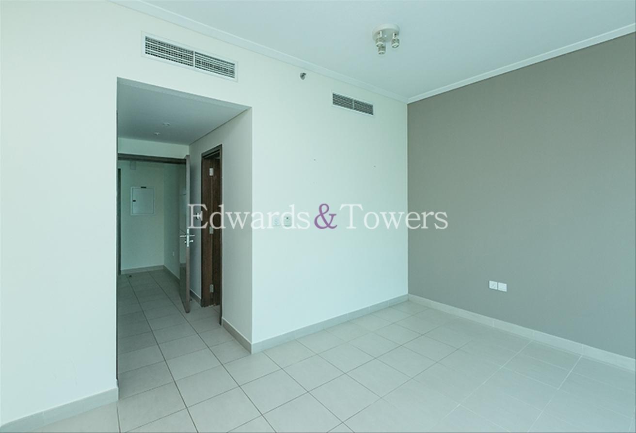 Exclusive | Full Marina View | 2 Bed + Study photo 15