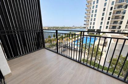 Apartment - Studio - 1 for rent in Waters Edge - Yas Island - Abu Dhabi