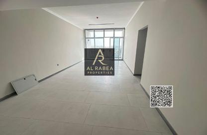 Apartment - 3 Bedrooms - 5 Bathrooms for rent in Al Jurf 2 - Al Jurf - Ajman Downtown - Ajman