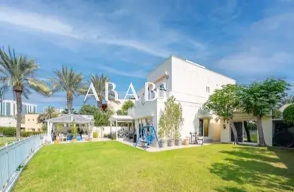 Villa - 5 Bedrooms - 5 Bathrooms for sale in Meadows 1 - Meadows - Dubai