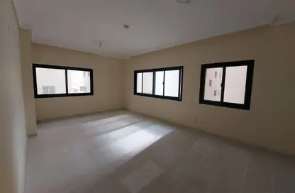 Apartment - 3 Bedrooms - 3 Bathrooms for rent in Al Mahatta - Al Qasimia - Sharjah