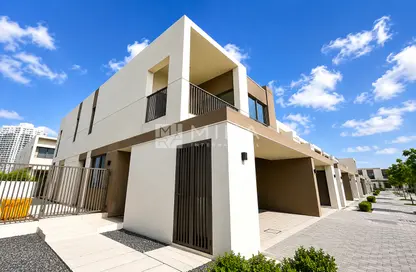 Townhouse - 3 Bedrooms - 4 Bathrooms for rent in Aura Gardens - Tilal Al Ghaf - Dubai