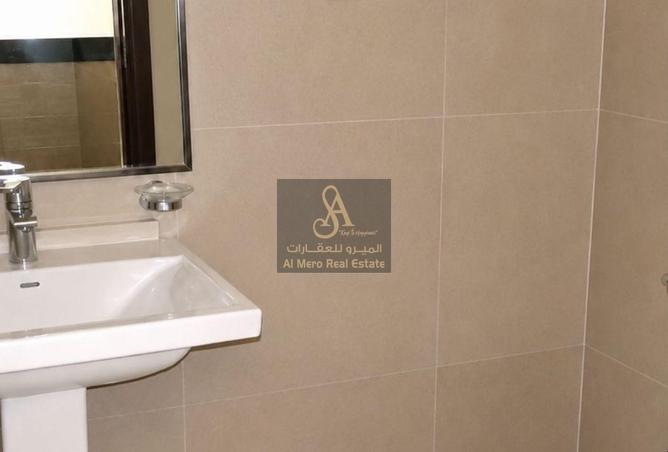 122000216 - Property Image 2