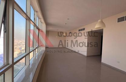Apartment - 2 Bedrooms - 4 Bathrooms for rent in Ali Mousa Tower 1 - Al Majaz 2 - Al Majaz - Sharjah