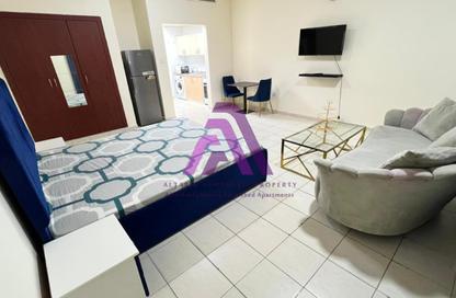 Apartment - Studio - 1 Bathroom for rent in Building S08 - Spain Cluster - International City - Dubai