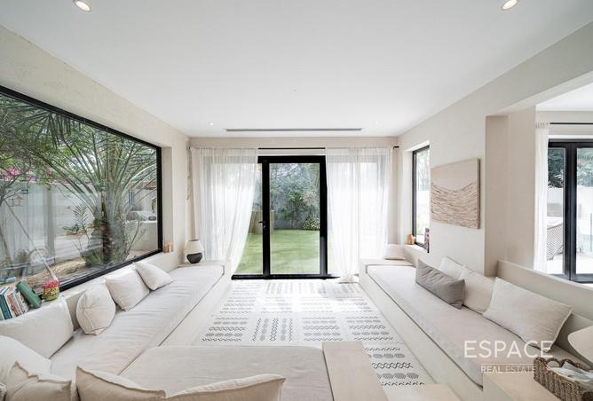 68671259 - Property Image 2