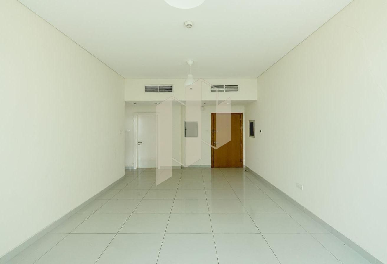 Demanded Unit ! | 6 Cheques | Spacious 1 BR photo 5