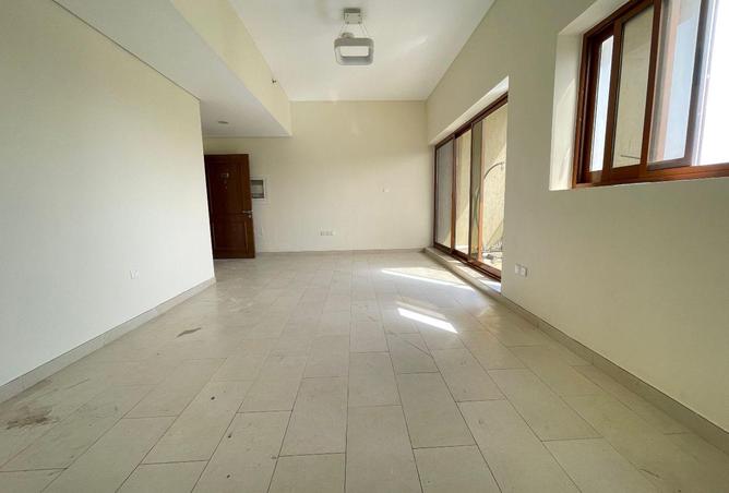 72318105 - Property Image 3