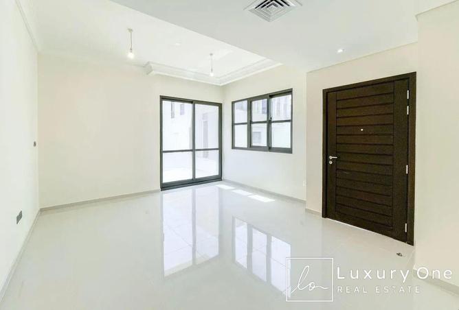 73841419 - Property Image 2