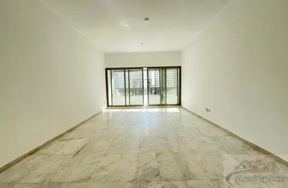 Apartment - 3 Bedrooms - 3 Bathrooms for rent in New Al Taawun Road - Al Taawun - Sharjah