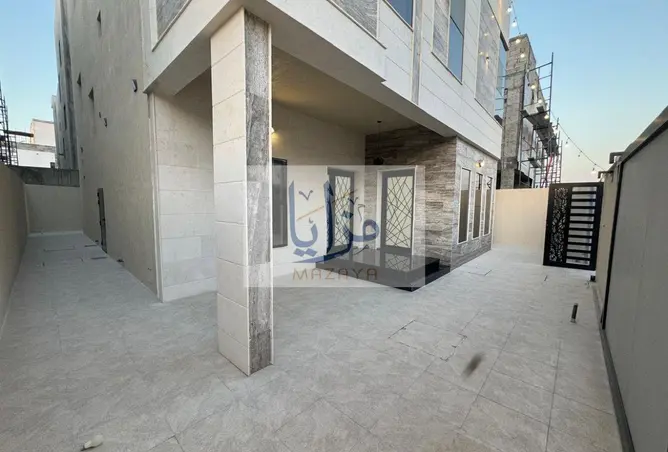 160107882 - Property Image 2