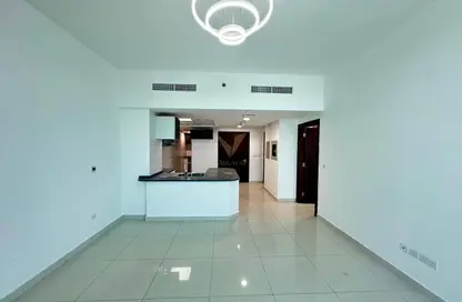 شقة - غرفة نوم - 2 حمامات للايجار في ذا جيت ريزيدينس 2 - مجمع دبي ريزيدنس - دبي