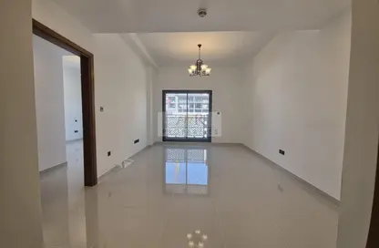 شقة - غرفة نوم - 2 حمامات للايجار في جداف فيوز - الجداف - دبي