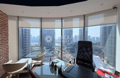 Office Space - Studio for sale in The Binary Tower - Business Bay - Dubai
