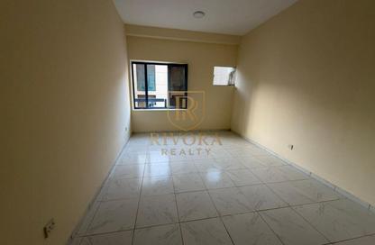 Apartment - 2 Bedrooms - 3 Bathrooms for rent in Al Raffa - Bur Dubai - Dubai