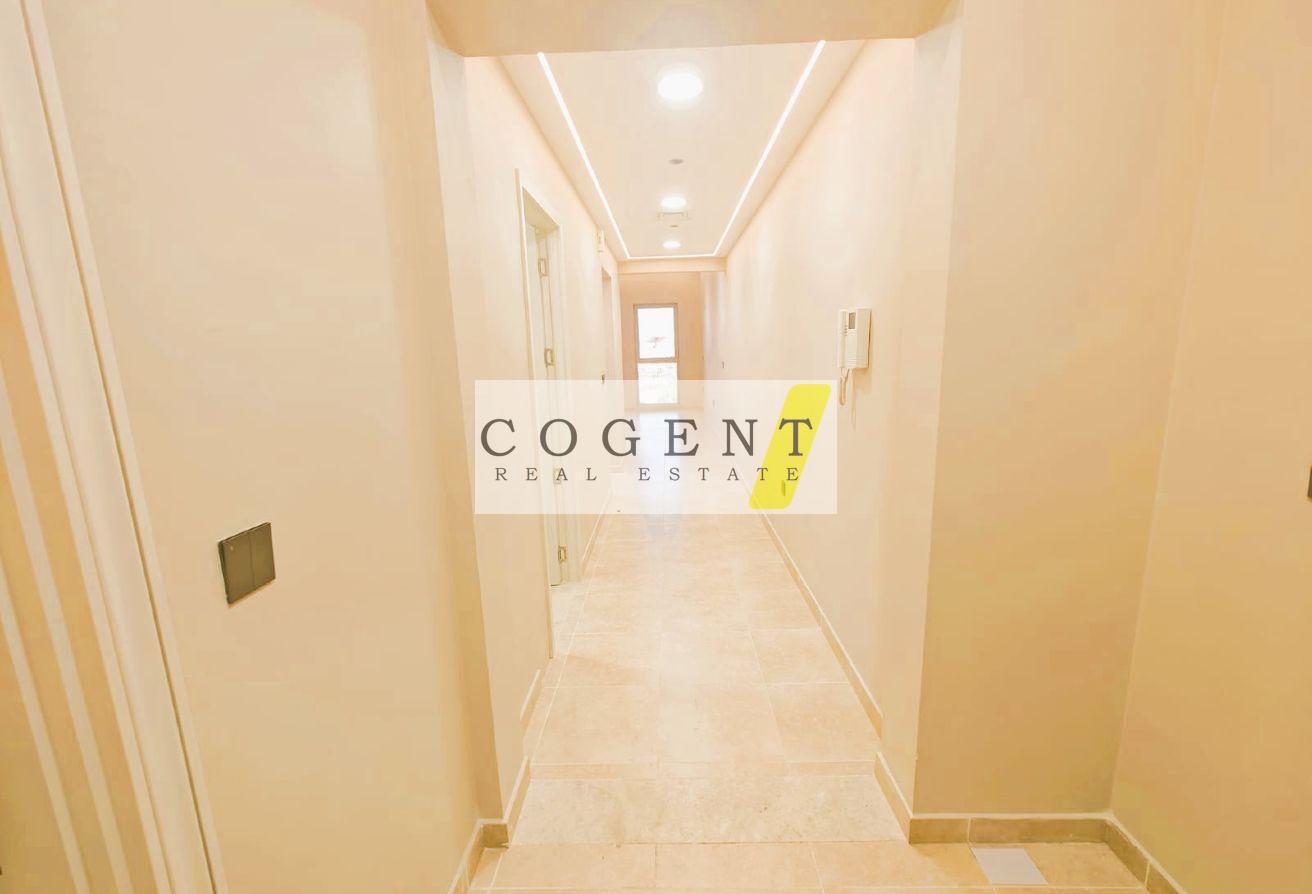 Vastu|Fully Upgraded|Spacious 1br + Study|Tenanted photo 5